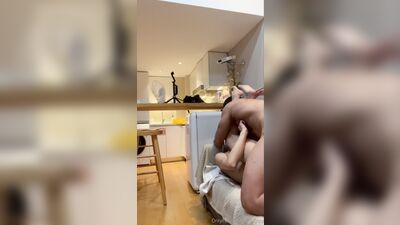 2 Super Manly Men Kiss and Sex - zhiyugg