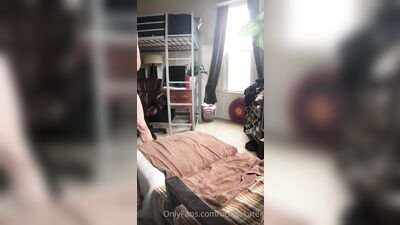 HungSkater Gay Porn Video (6)