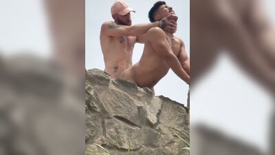 Mexican slut VS French top