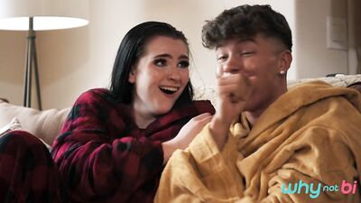 WhyNotBi - Drake Von Em Indica Hunter Coxx - Bisexual Movie Night - gay porn