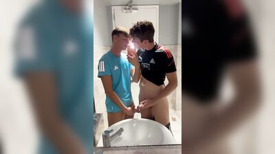 Svandylove - Juicy teen gorgeous body - gay porn