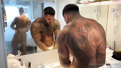 Imanol Brown and Daniel Montoya - gay porn