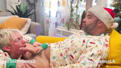 Twink B4 XXXMas - gay porn