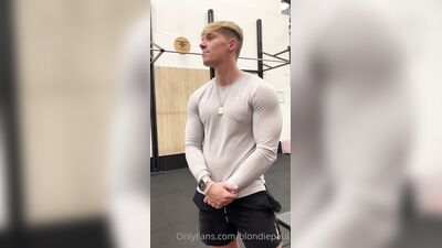 OnlyFans - BlondiePaul (55)
