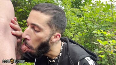 Cocksucker - Facial ejaculation in the forest