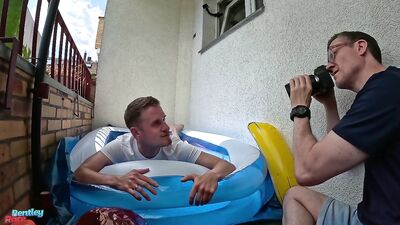 Behind the scenes with Kell on the balcony