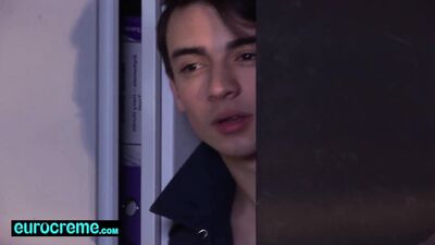 Kamyk Walker & Sam Syron - Hot Encounter in Gay Hostel
