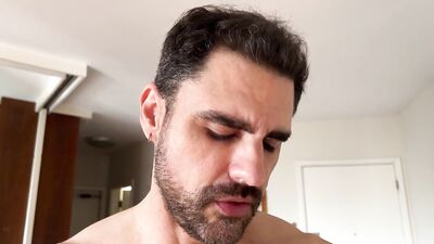 Kyle Fox pounds Jordans hole