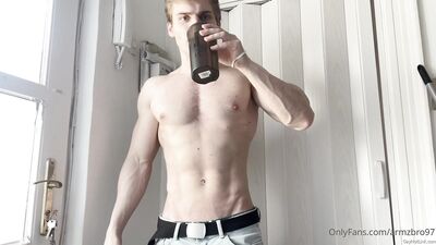 armzbro97 armzbro97 0697